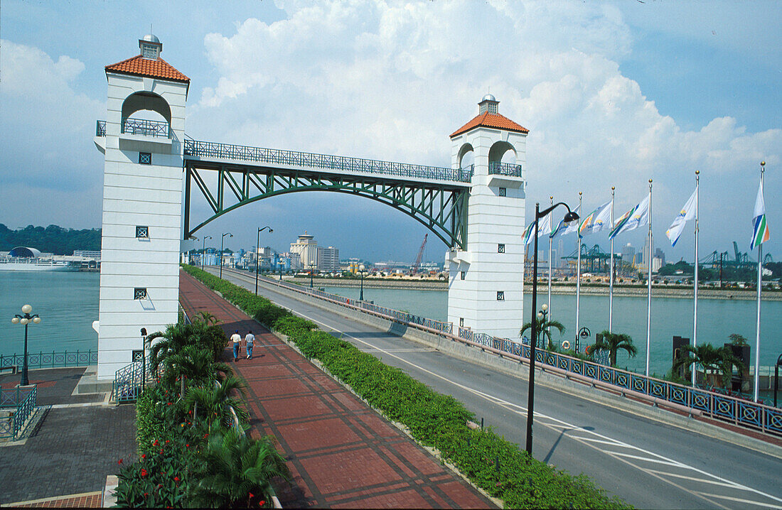 Brücke von Insel Sentosa nach Singapur, Singapur, Asien