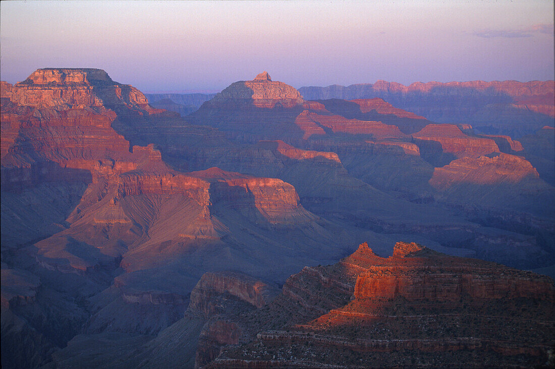 Blick auf den Grand Canyon im Abendlicht, South Rim, Arizona, USA, Amerika