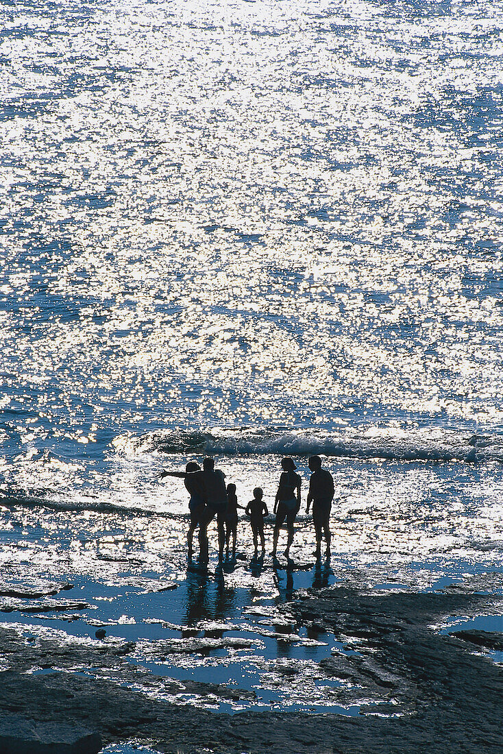 Personen am Strand, Costa de la Luz Andalusien, Spanien