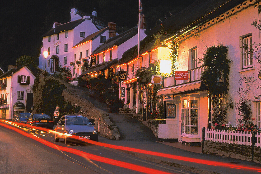Häuser der Stadt Lynmouth am Abend, Devon, England, Grossbritannien, Europa