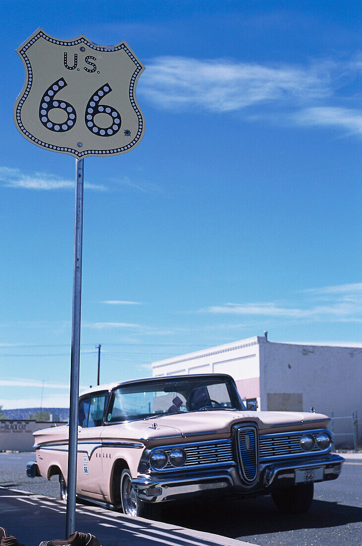 Vintage car at the roadside, Seligman, Route 66, Arizona USA, America