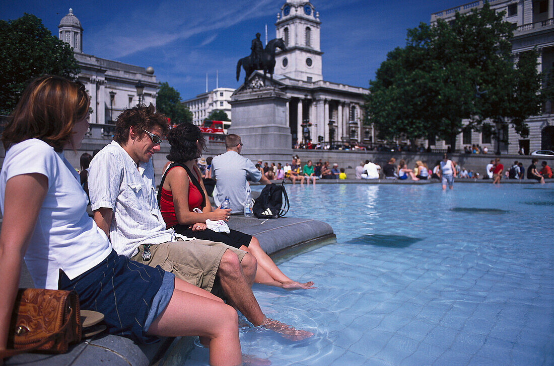 Summer feeling, Trafalgar Square, London, England Great Britain