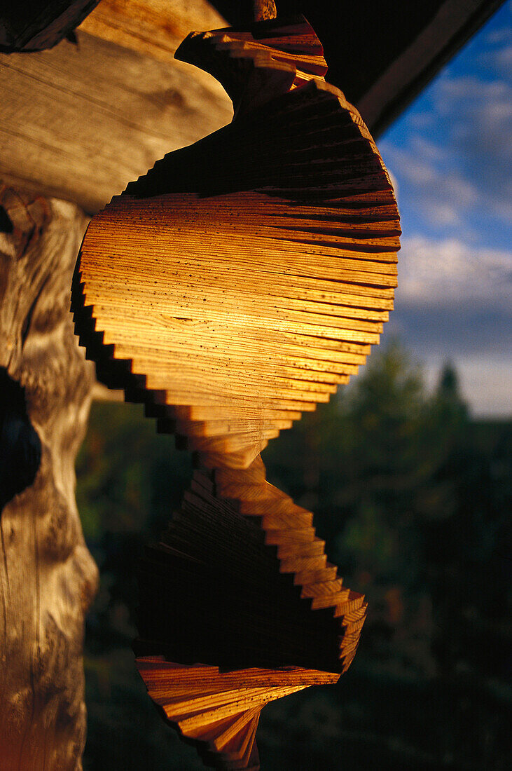 Traditioneller Sommer Mückenschutz aus Holz, Karjela, Finnland