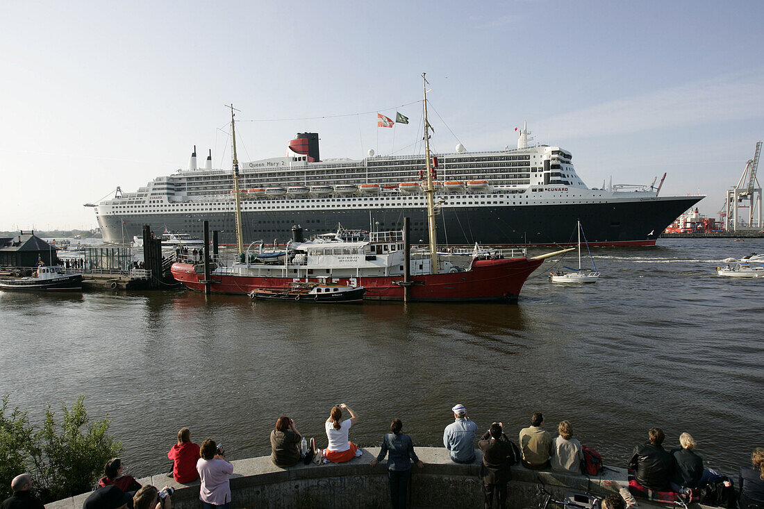 Queen Mary 2 at Hamburg Harbour, Hamburg, Germany