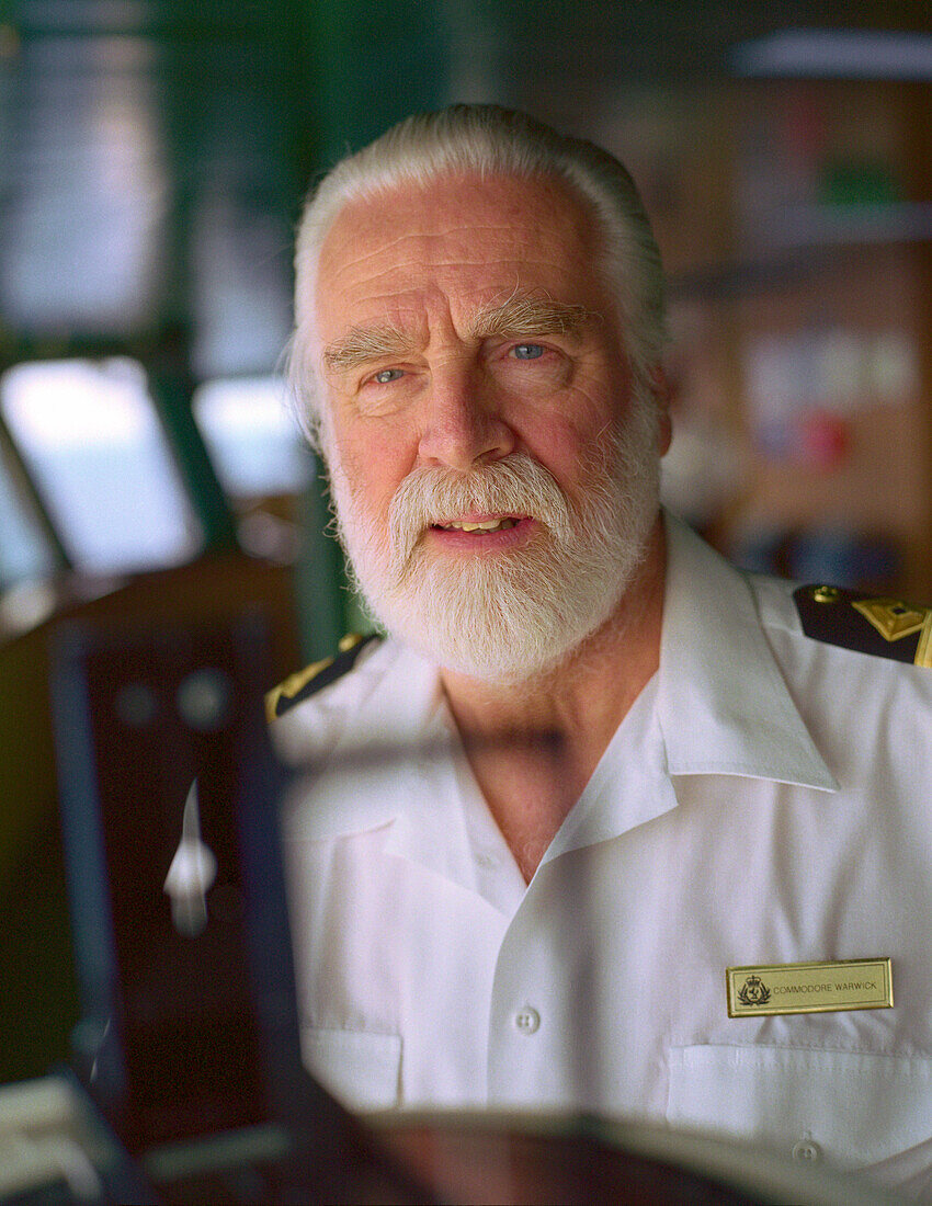 Commodore Roland Warwick, Queen Mary II