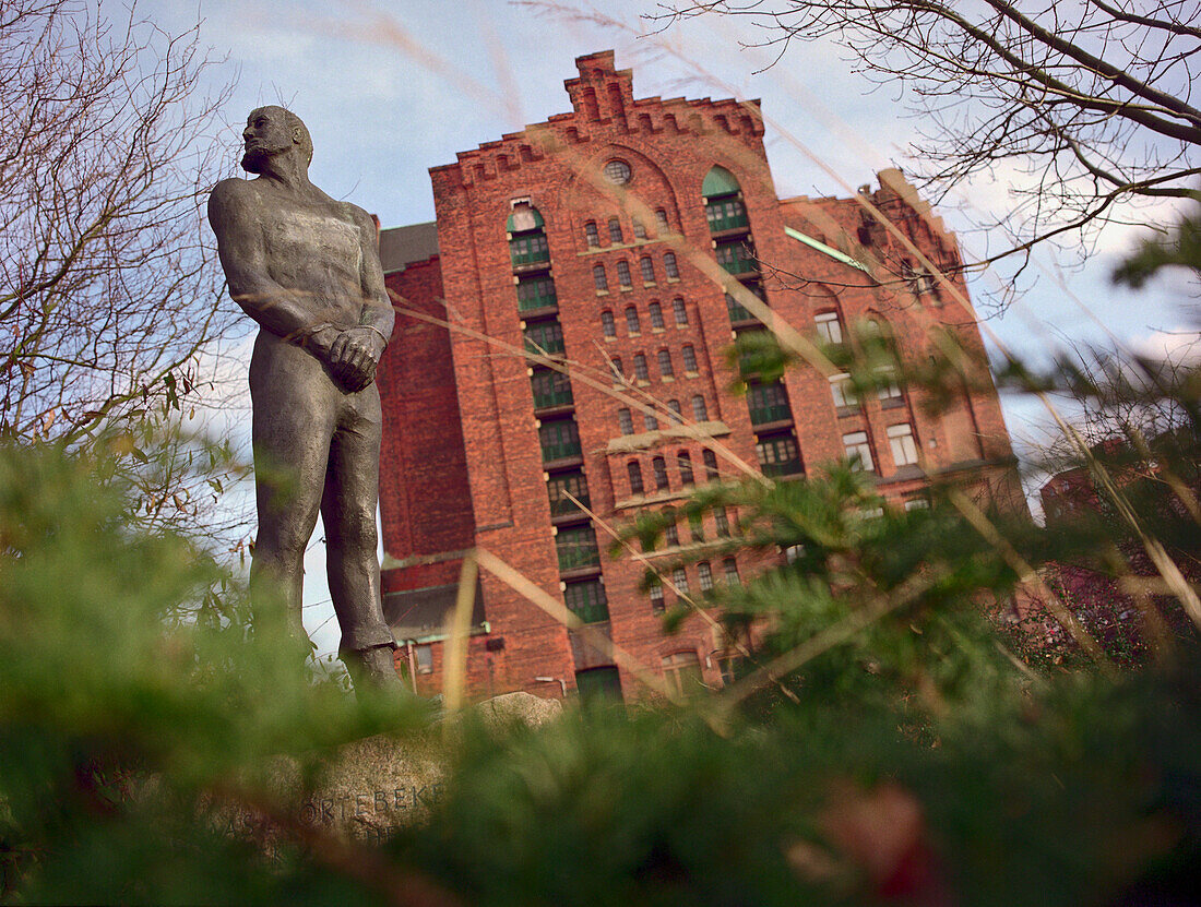 Claas Stoertebeker memorial, Harbour City, Graasbrock, Hamburg, Germany