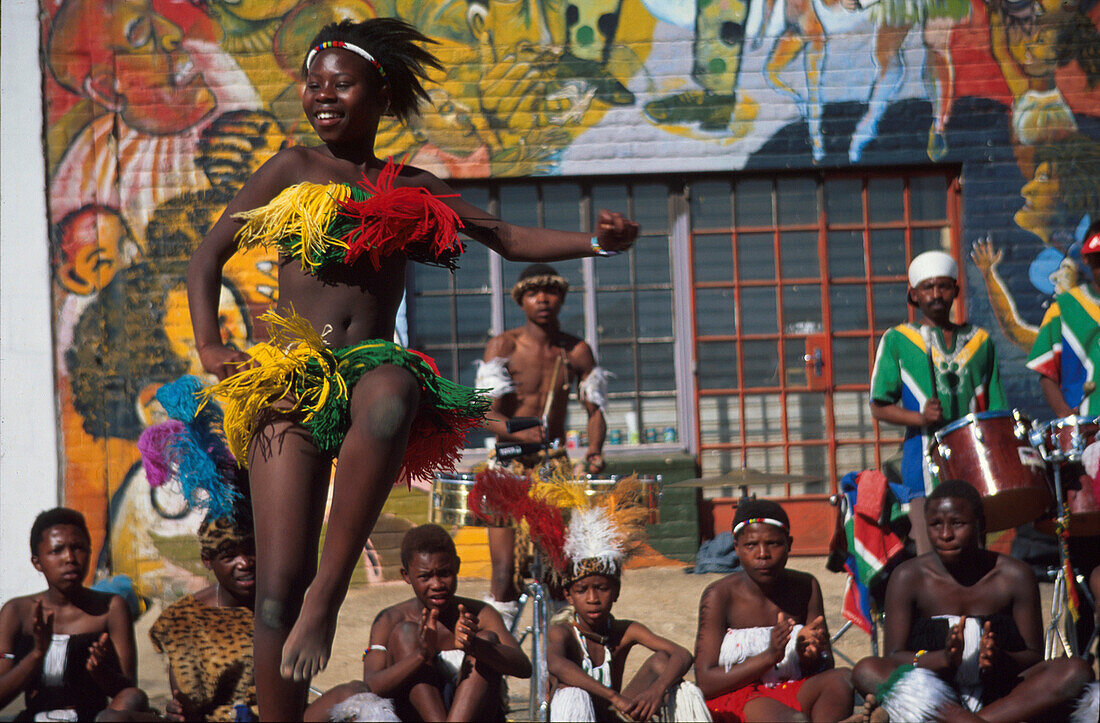 Zulu-Tanzgruppe, Markt, Kapstadt Südafrika