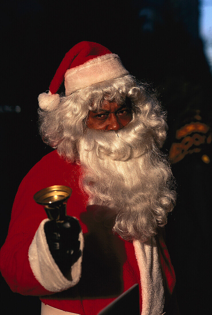Santa Claus, 5th Avenue, Manhattan New York, USA
