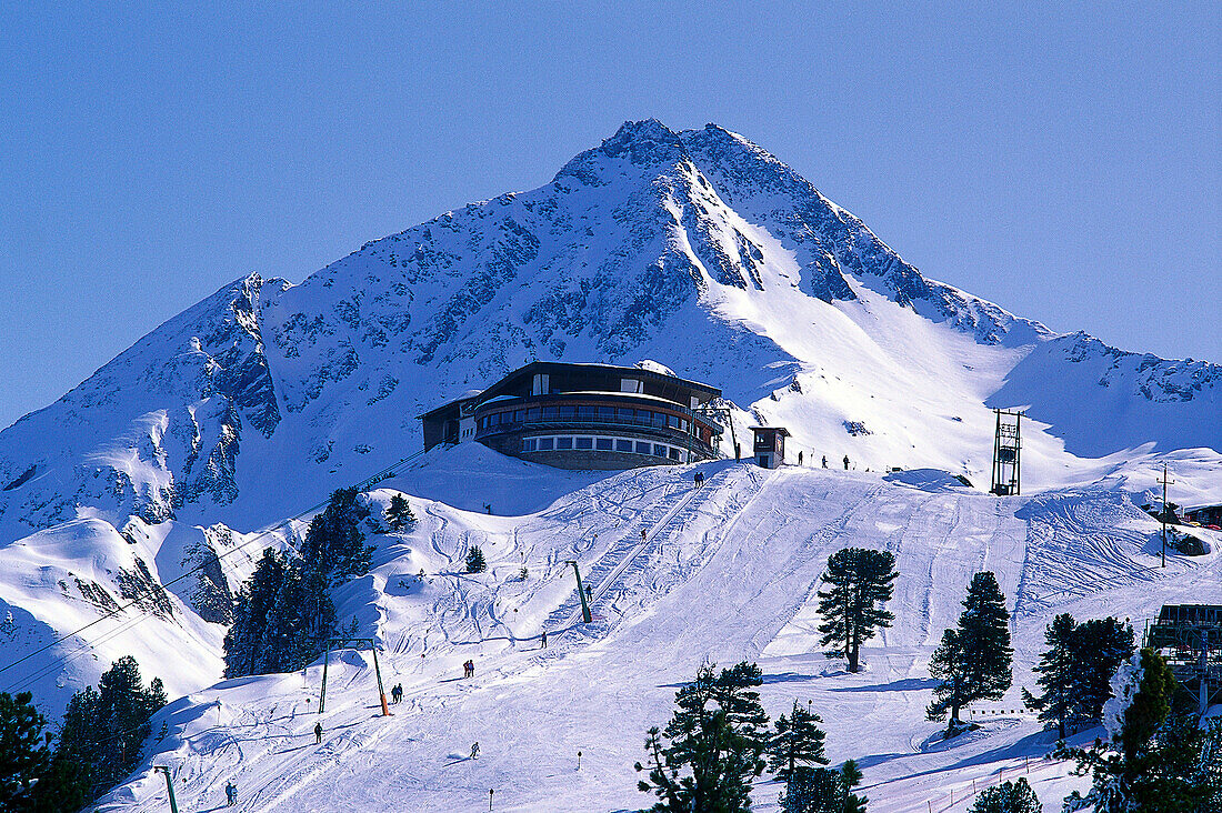 Skiing, Mayrhofen, Zillertal, Tyrol Austria