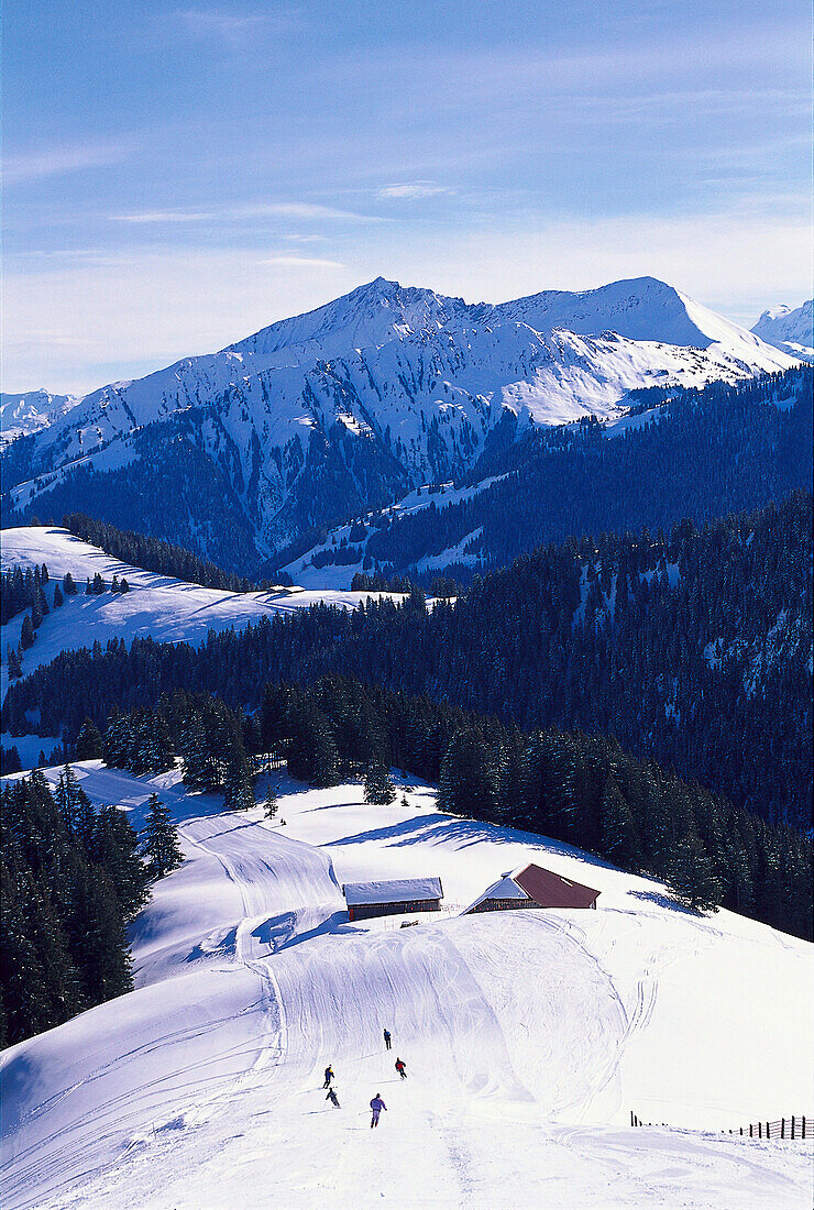 Skiing, Slope, Ski Region Gstaad Switzerland