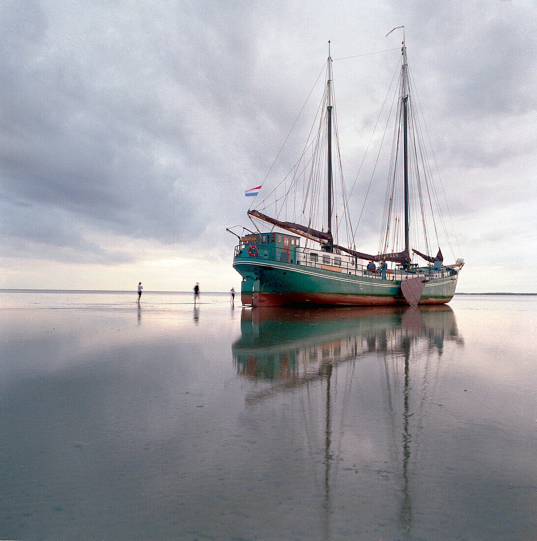 Pelikaan, Flat bottom wooden Sailboat, Ameland, Wadden Sea Netherlands