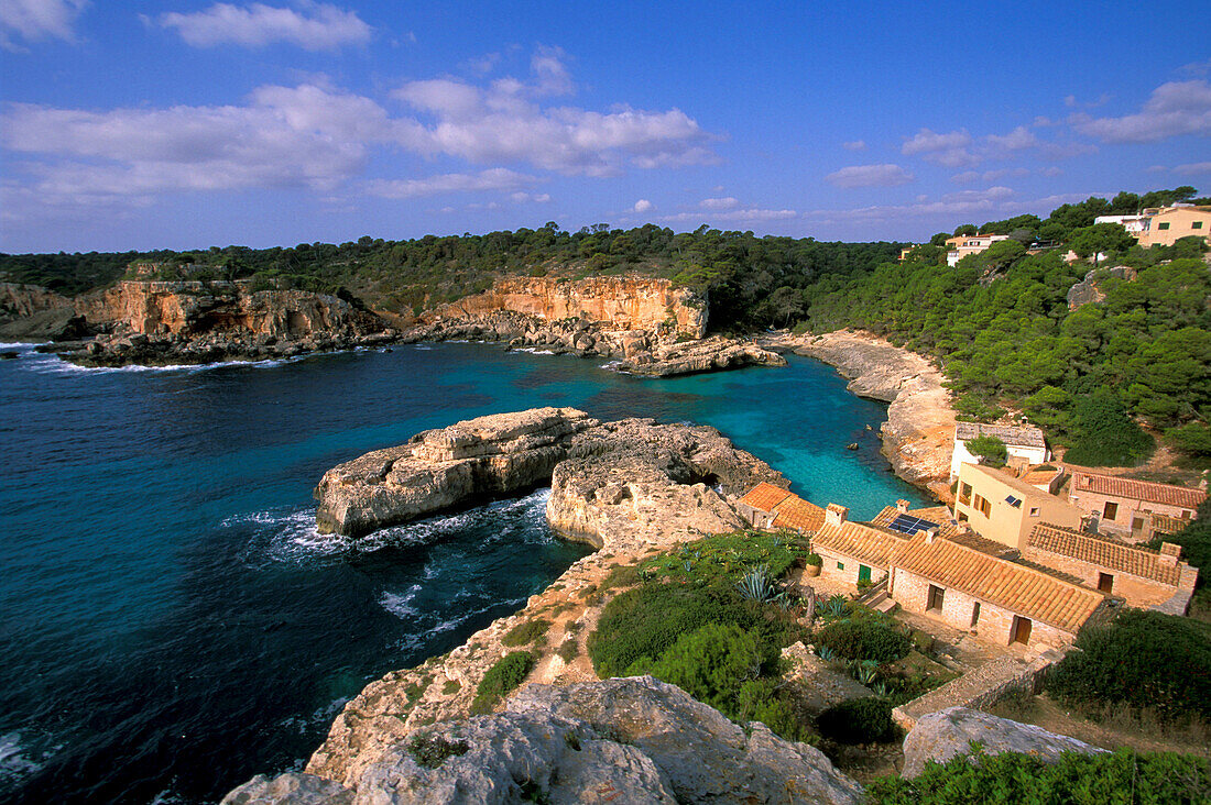 Küstenlandschaft und Finca, Cala s'Amonia, Mallorca, Spanien