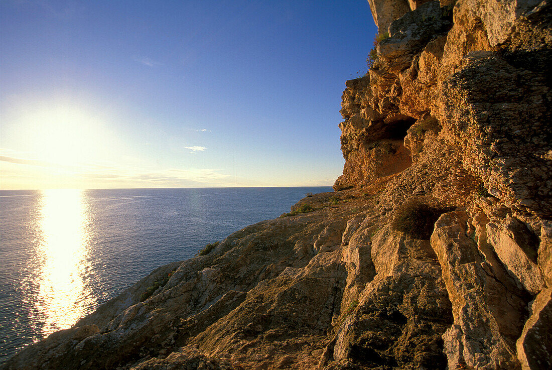 Küstenlandschaft bei Sonnenuntergang, Cala s'Amonia, Mallorca, Spanien