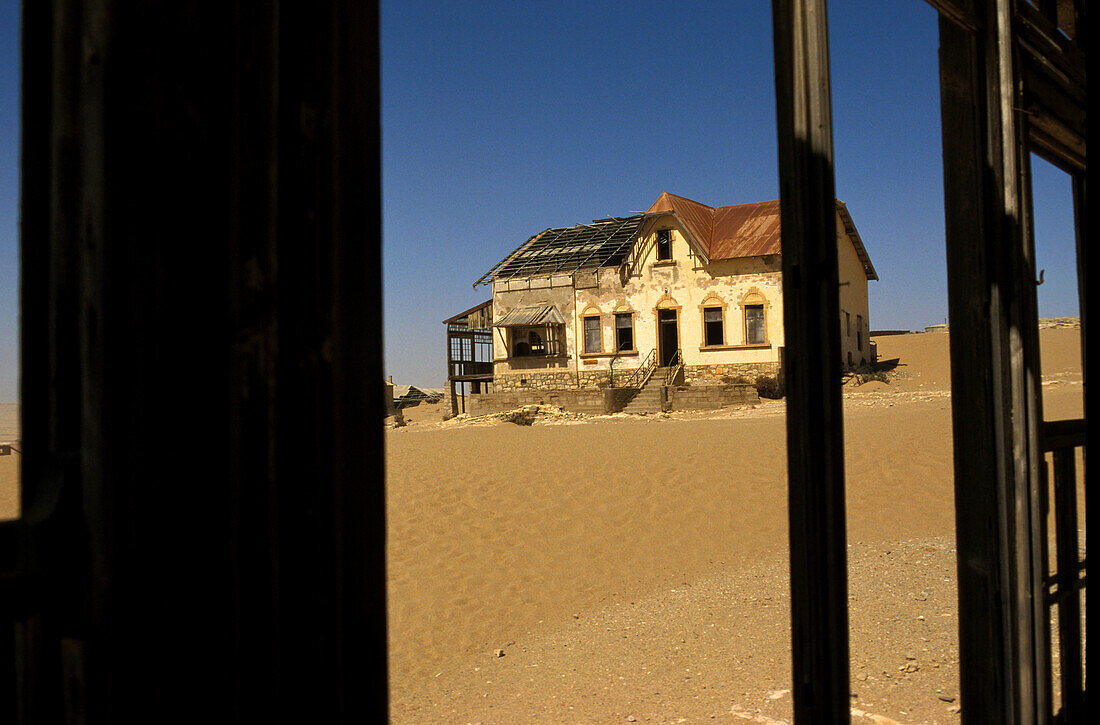 Ehemalige Siedlung mit verlassenen Häuser, Geisterstadt, Kolmanskop, Namibia, Afrika
