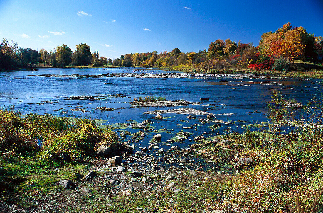 River, P. Quebec Canada