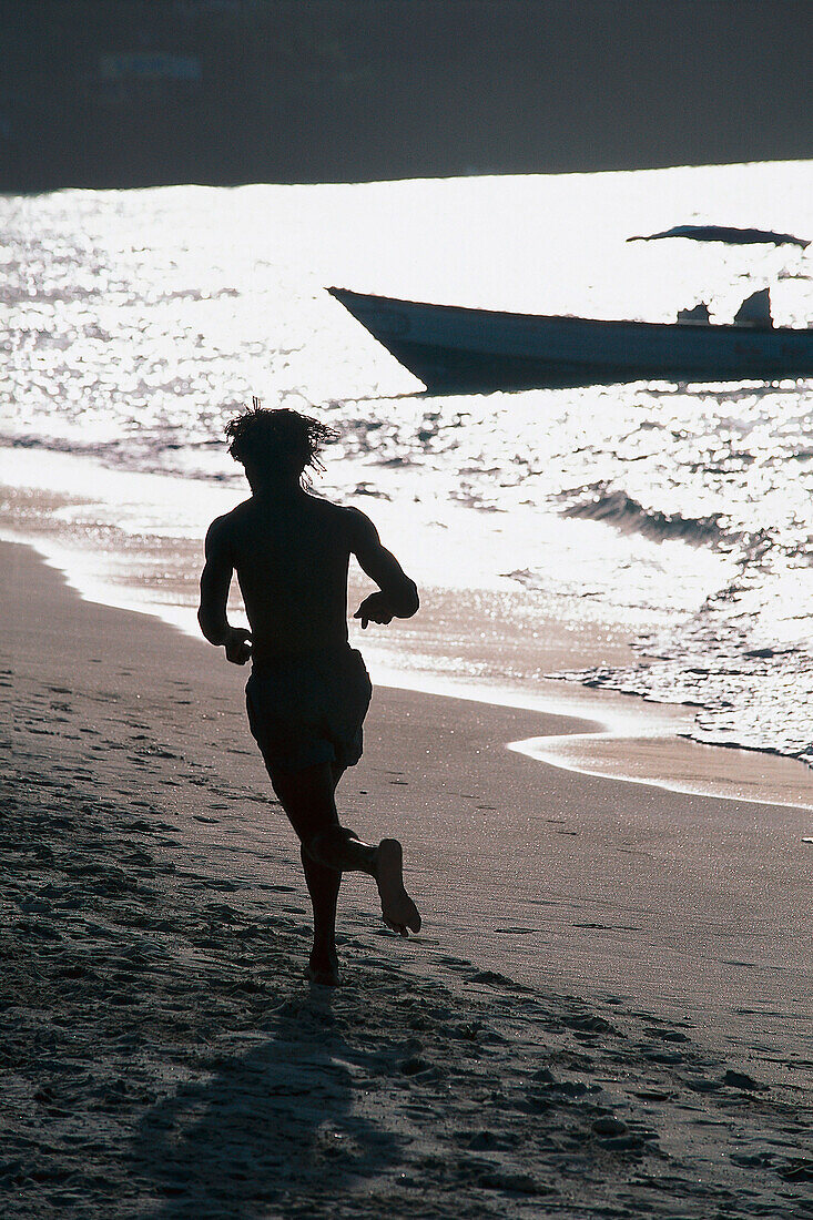 Läufer am Strand, Grand Anse Beach, South West Peninsula Insel Grenada