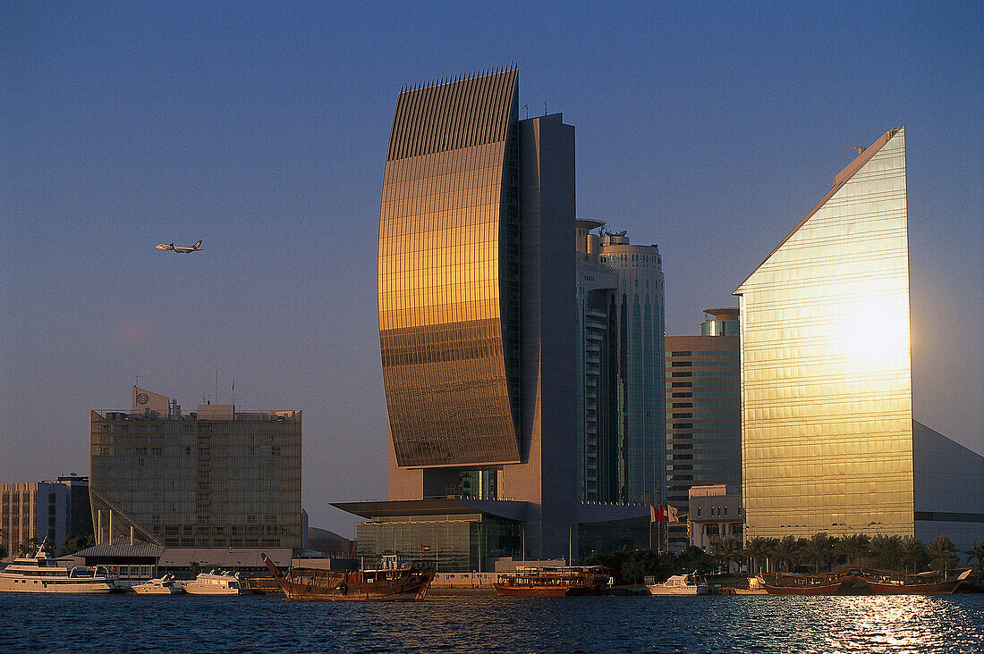 Nat. Bank, Creek Tower, Handelskammer, Dubai Creek Dubai, Vereinigte Arabische Emirate