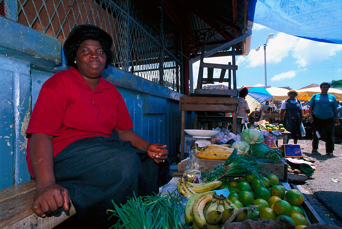 Verkäuferin auf Markt, St. George' s Grenada