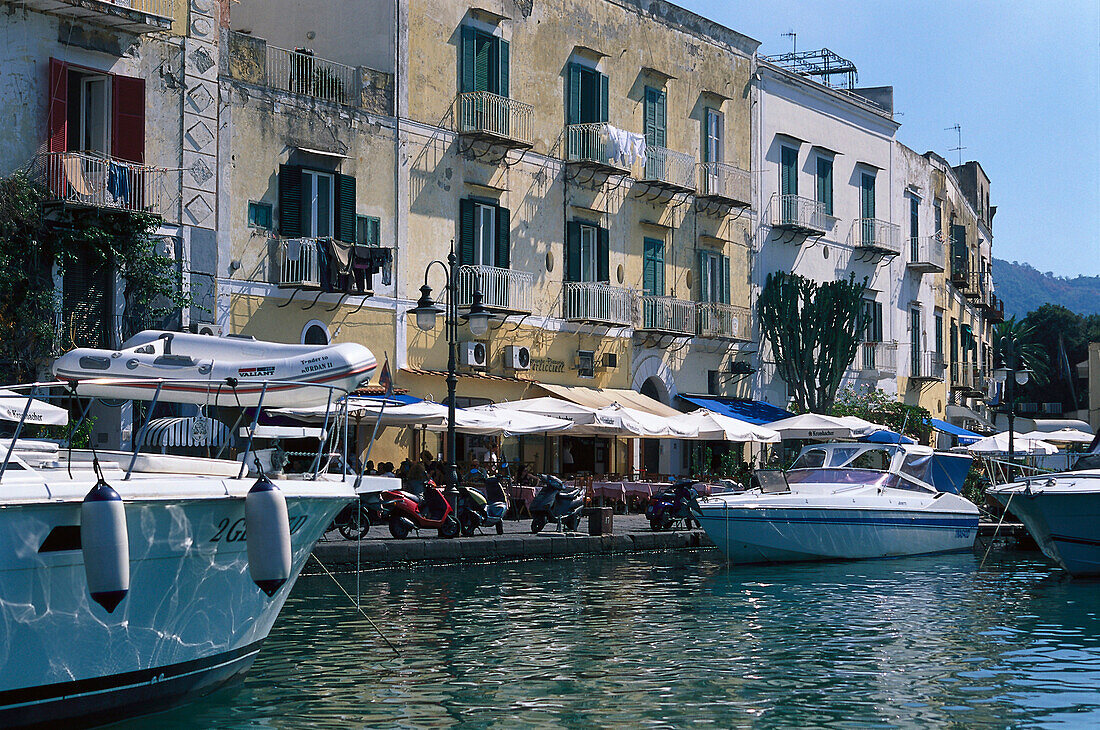 Harbour, Ischia Porto, Ischia Isle … – Bild kaufen – 70009795 lookphotos