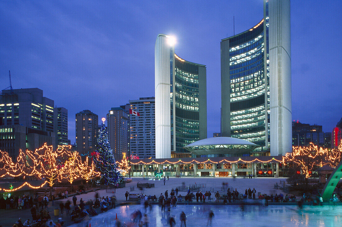 Skating rink, Nathan Philipps Square, City Hall Toronto, Canada