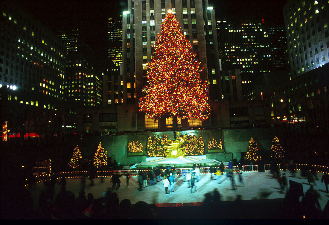 Weihnachtsdeko, Eislaufbahn, Rockefeller Center, Manhattan New York, USA