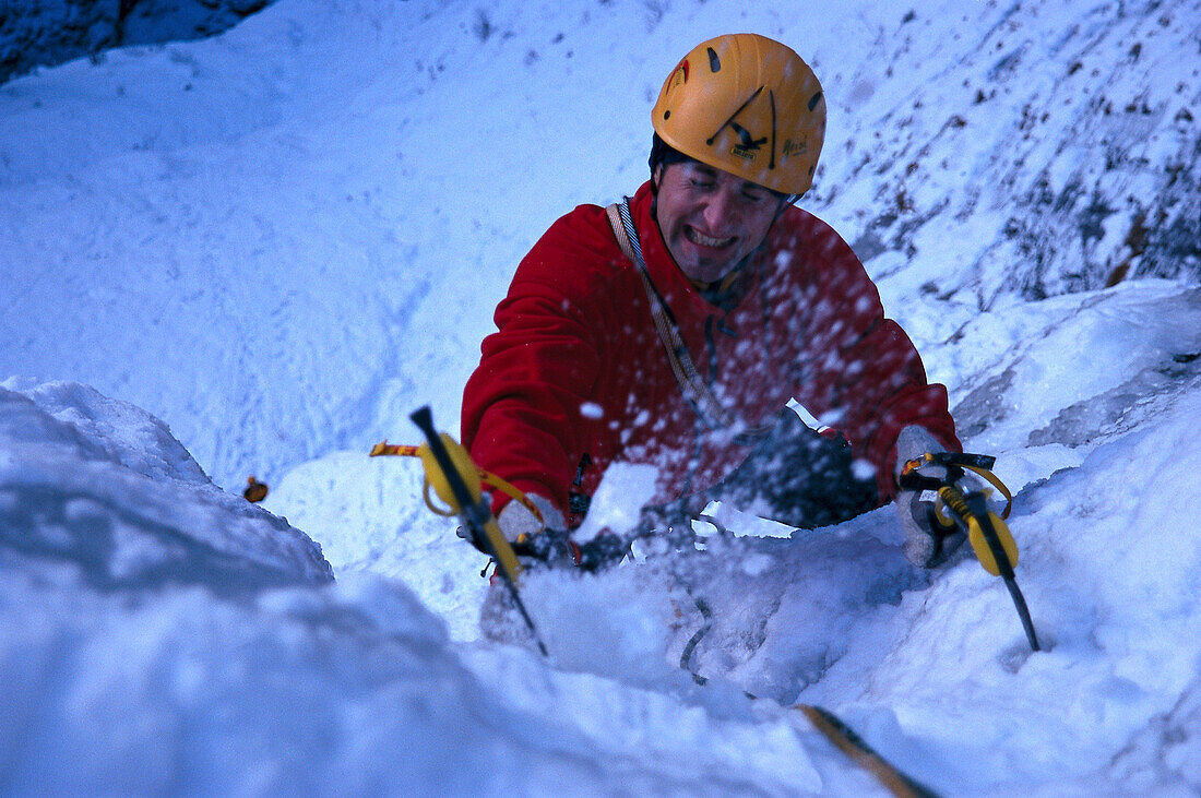 Eisklettern, Peter Geishofer, Gasteinertal, Salzburger Land, Oesterreich