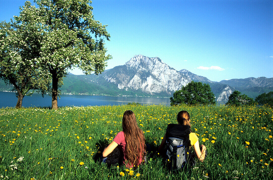 Girls Hiking, Traun Lake, Traunstein Mtn. Salzkammergut, Austria