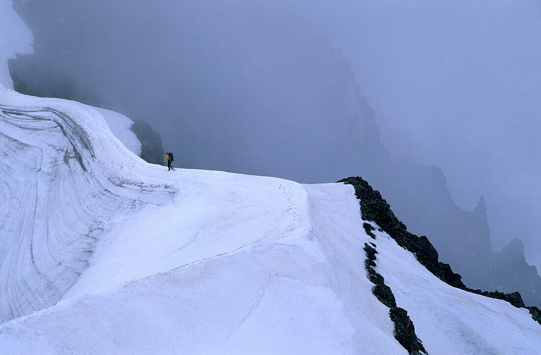 Climber, Großglockner Mtn., Nationalpark Hohe Tauern Salzburger Land, Austria