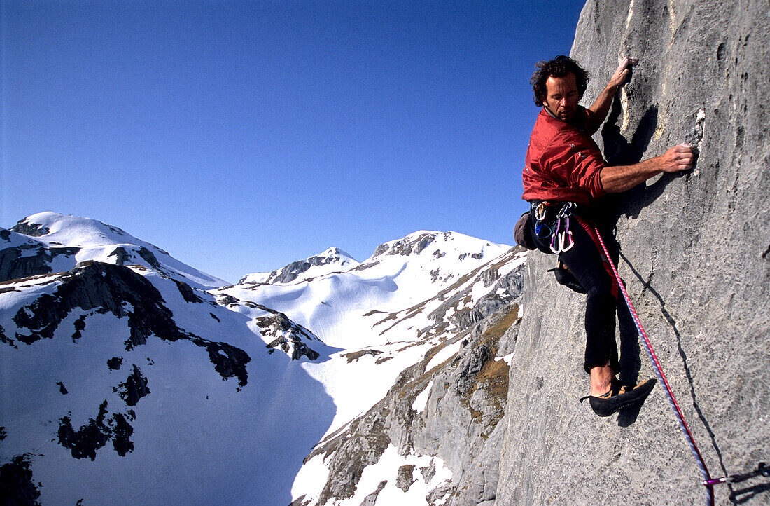 Stefan Kieninger climbing at Tauernkogel Mountain, Alpine climbing, Tauernkogel, Tennen Mountains, Salzburg, Austria