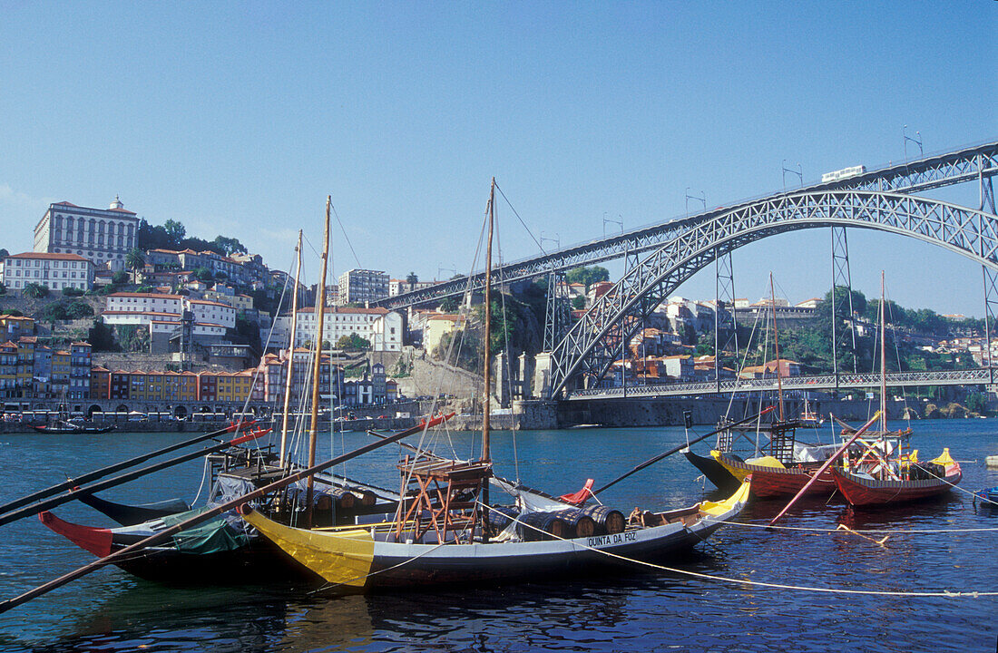Ponte Dom Luis I., Rio Douro, Porto Portugal