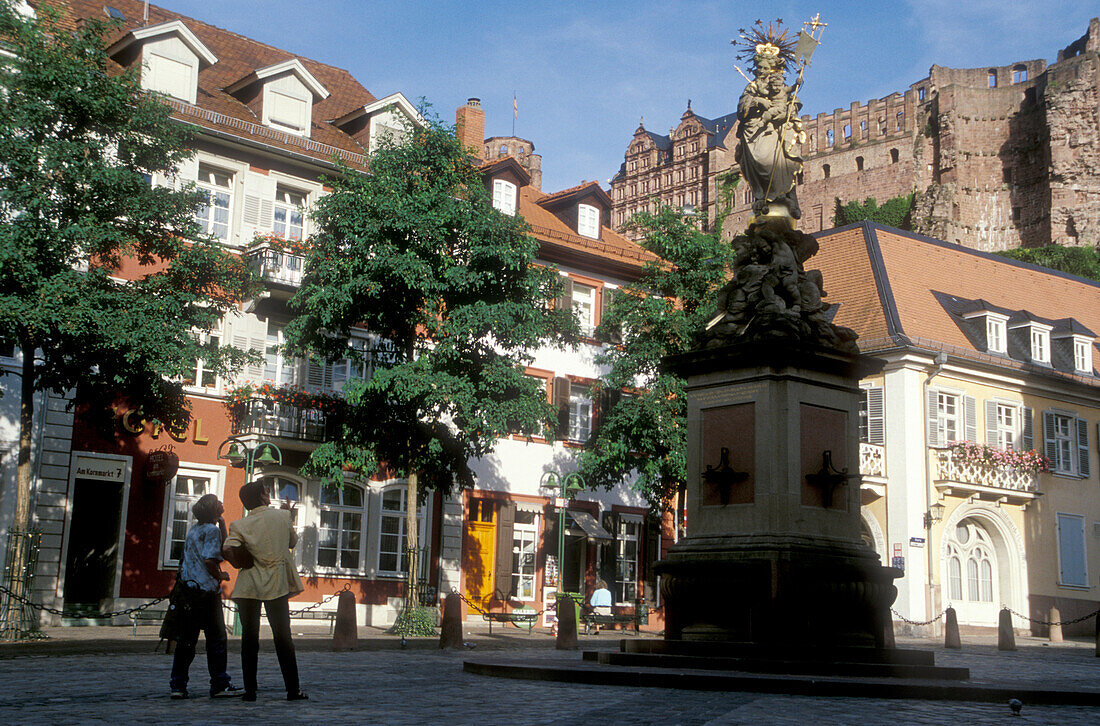 Marienstatue auf dem Kornmarkt, Heidelberg, Odenwald, Baden-Württbg., Deutschland