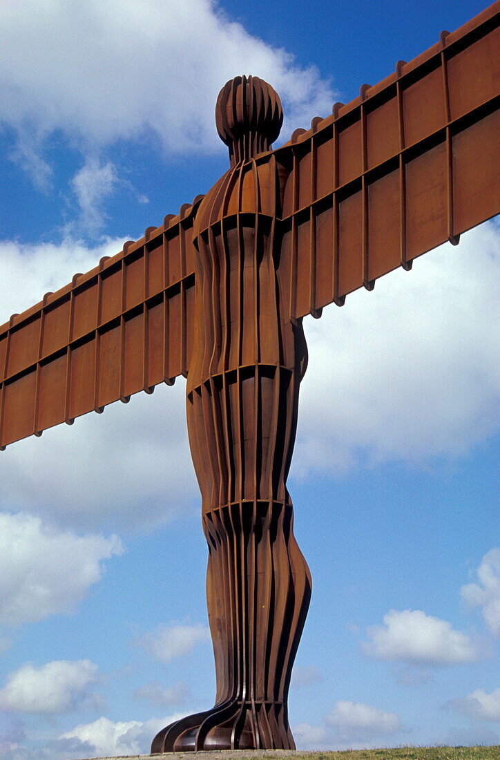Statue under clouded sky, Angel of the North, Newcastle, Gateshead, England, Great Britain, Europe