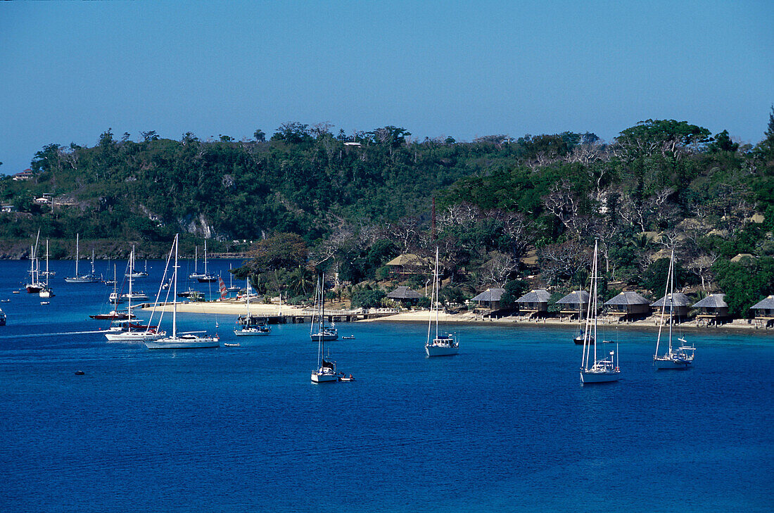 Yacht vor Iririki Island Resort, Port Vila, Efate Vanuatu