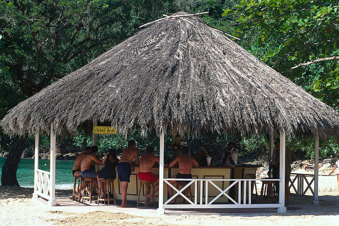 Cruise Bar, Dragon Bay Resort, bei Port Antonio Jamaika