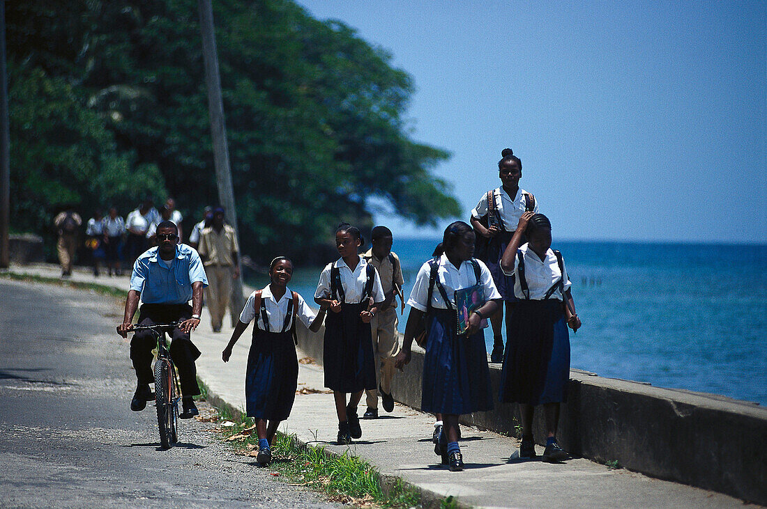 Schulmaedchen, Port Antonio Jamaika