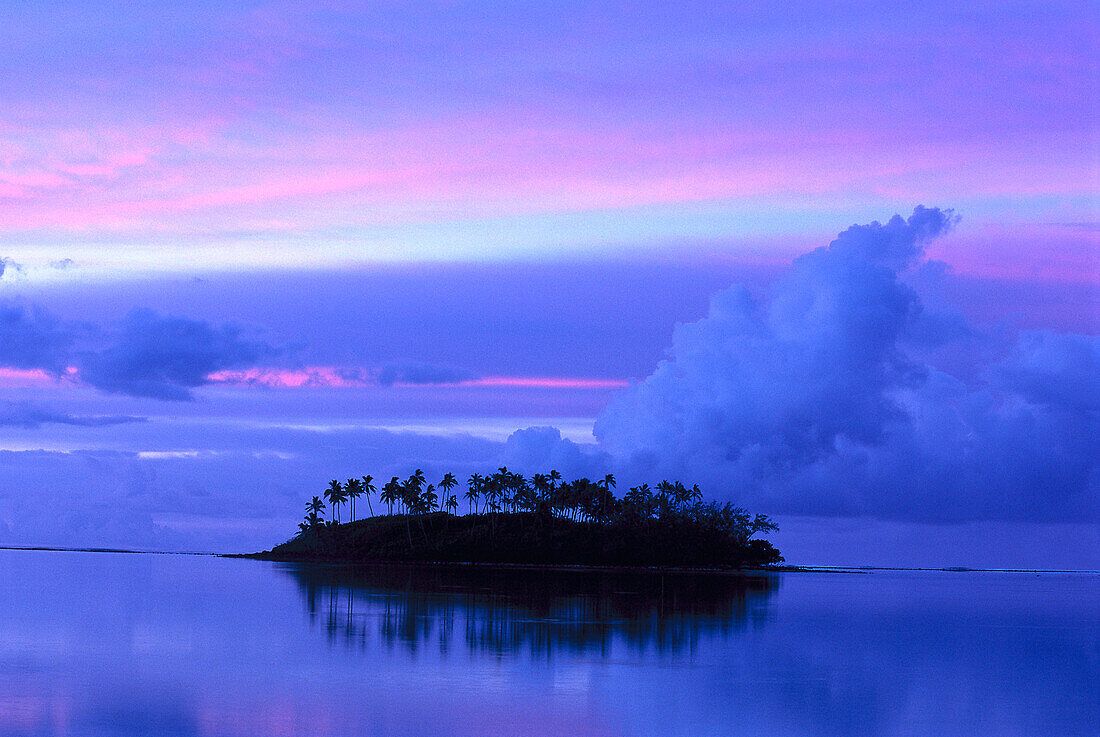 Taakoka Motu at Dawn, View from Muri Beach Rarotonga, Cook Islands