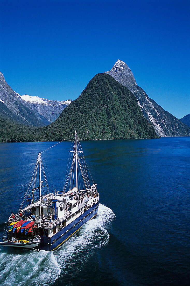 Milford Sound, Fiordland NP, New Zealand