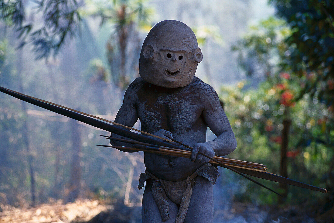 Asaro Mudman, Warrior, Asaro, Eastern Highlands Papua New Guinea