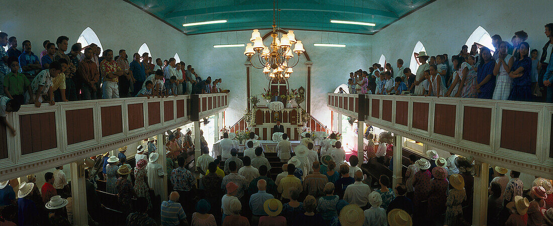 Sunday Mass at Cook Islands Christian Church, Avarua, Rarotonga, Cook Islands, South Pacific