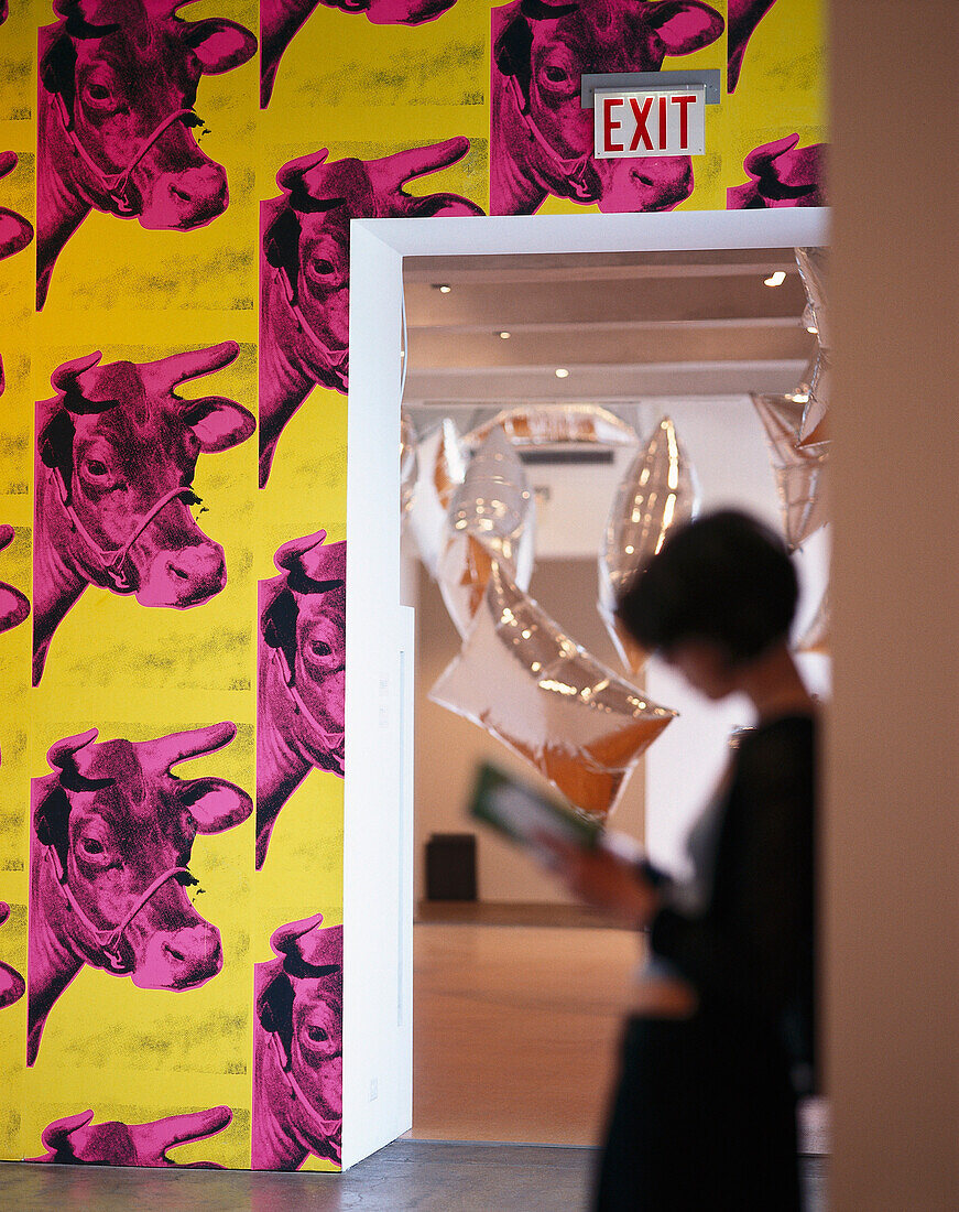 Kuh-Tapete, Andy Warhol Museum, Pittsburg, Pennsylvania, USA