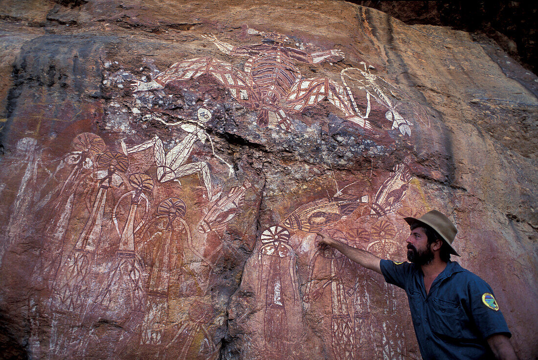 Rock painting, Nourlangie Rock, Kakadu N.P. Northern Territory, Australia