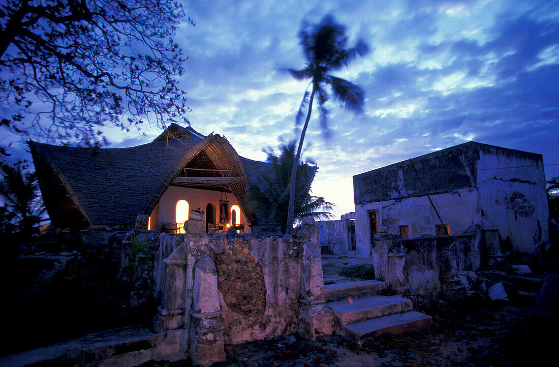 Alte Moschee im Abendlicht, Nature Reserve, Chumbe Island, Sansibar, Tanzania