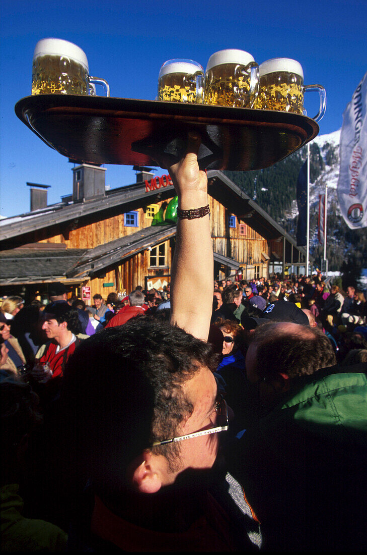 Aprés Ski beim Mooserwirt, St. Anton am Arlberg Tirol, Österreich