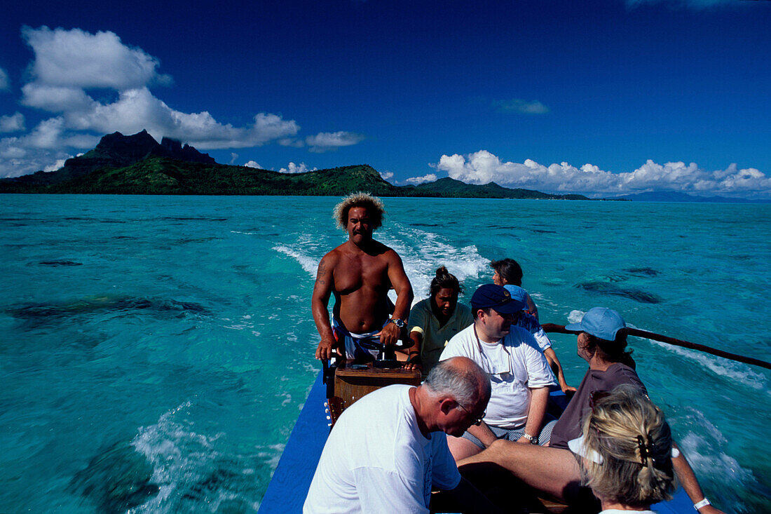 Bootstour zur Haifischfütterung, Bora-Bora Franz. Polynesien