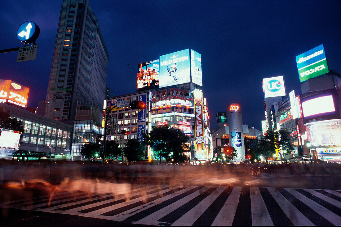 Rush Hour, Kaufhäuser, Shopping, Nahe Bahnhof, In-Viertel Shibuya Shibuya, Tokyo, Japan