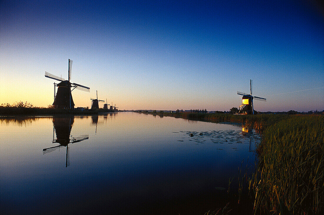 Windmuehlen, Kinderdijk Niederlande
