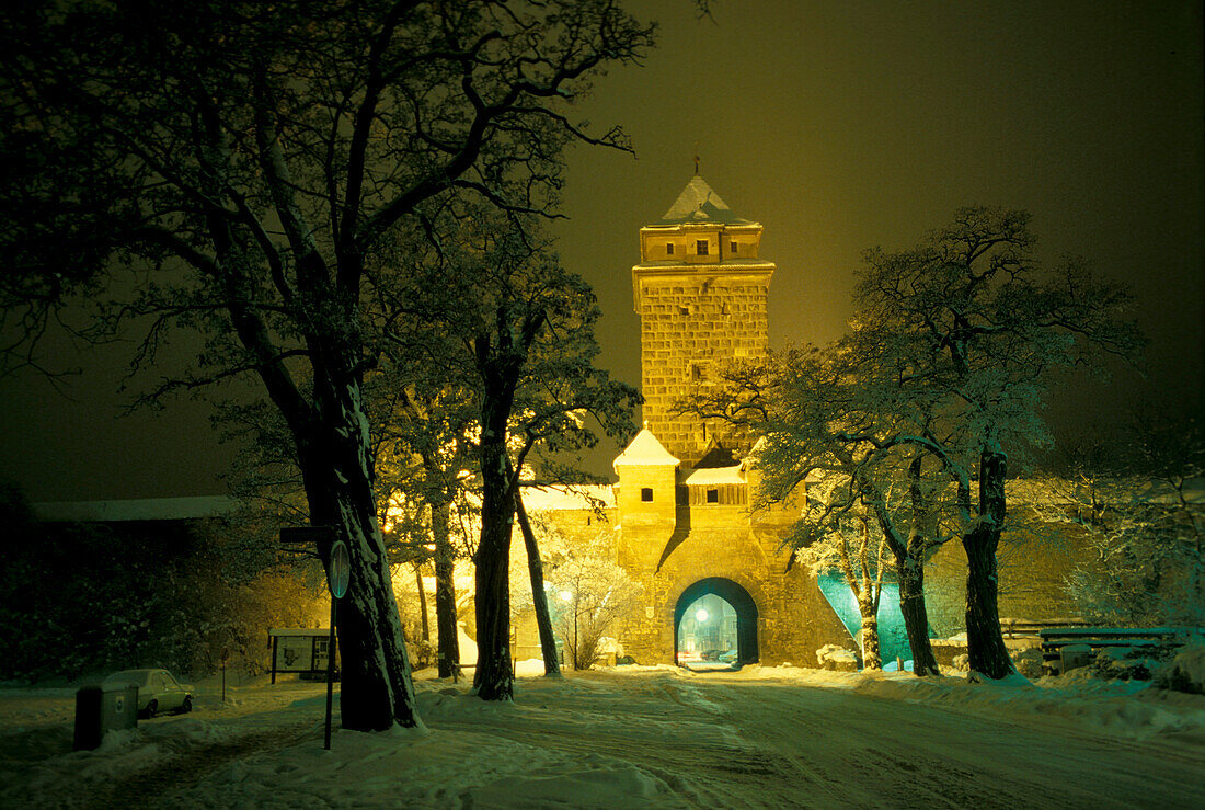 Galgentor Gate, City walls of Rothenburg ob der Tauber at night, Franconia, Bavaria, Germany
