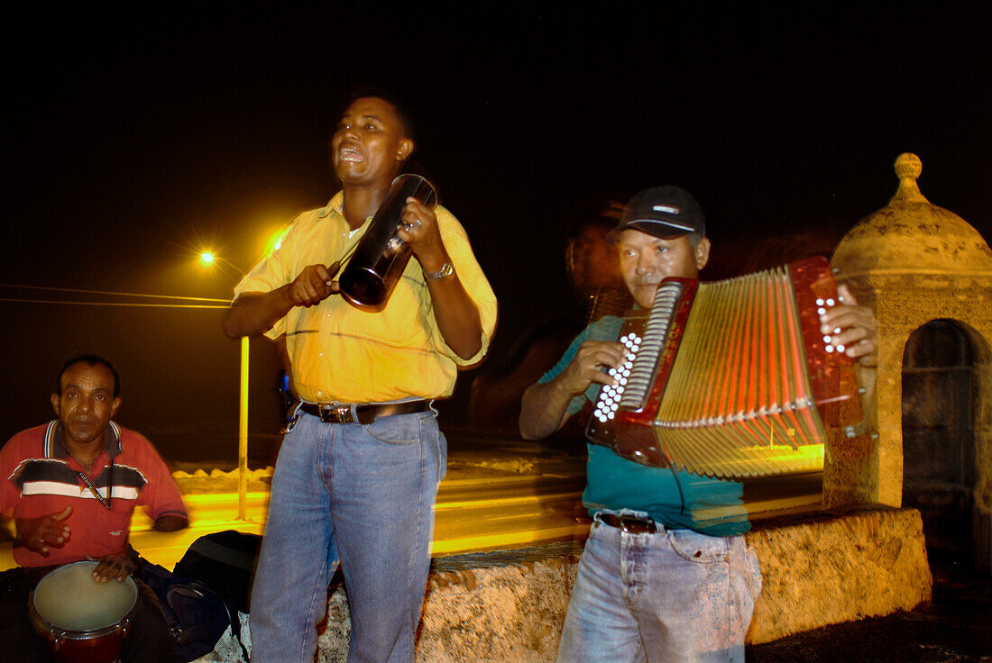 Vallenato, Las Murallas, Cartagena de Indias, Colombia, South America