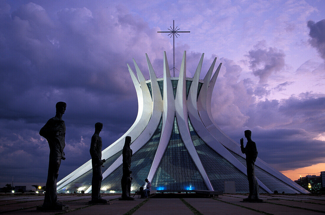 Statues in front of Metropolitana Cathedral in the evening, Brasilia, Brazil, South America, America