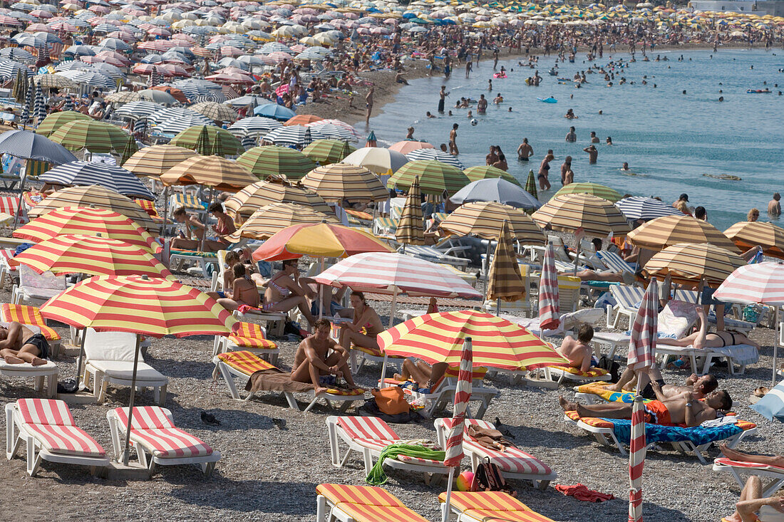 Strandleben, am Strand von Rhodos, Rhodos, Dodekanes, Griechenland